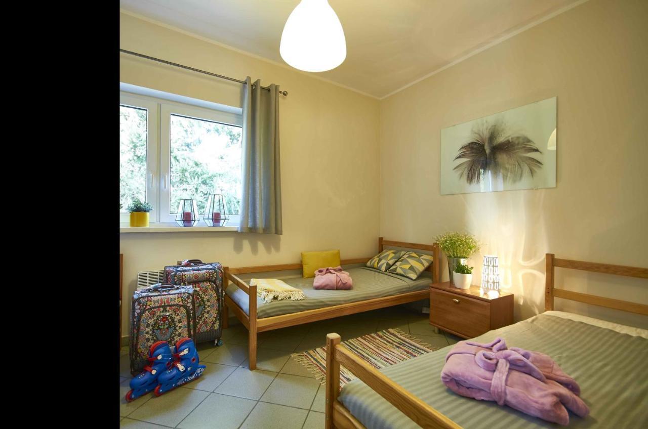 Arenda Apartamenty&Domki Caloroczne シェラクフ エクステリア 写真