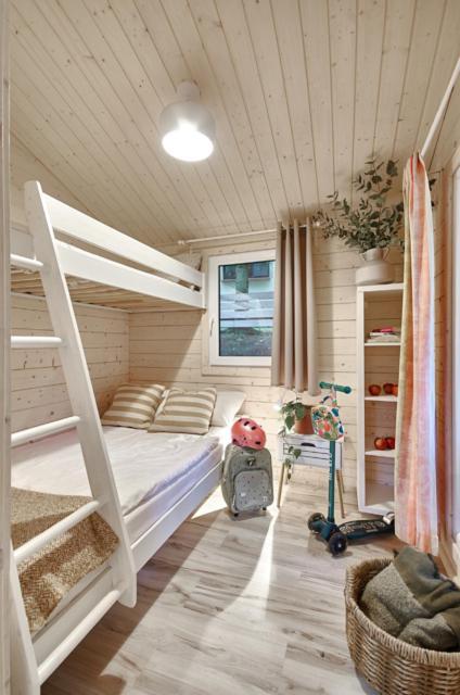 Arenda Apartamenty&Domki Caloroczne シェラクフ エクステリア 写真