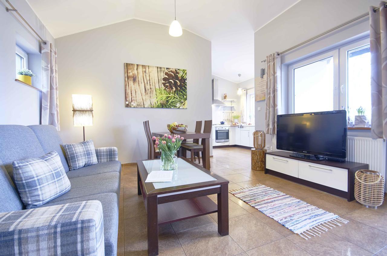 Arenda Apartamenty&Domki Caloroczne シェラクフ エクステリア 写真